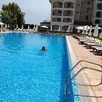 Apartmanhotel One-room Boutique At Sunrise 4*